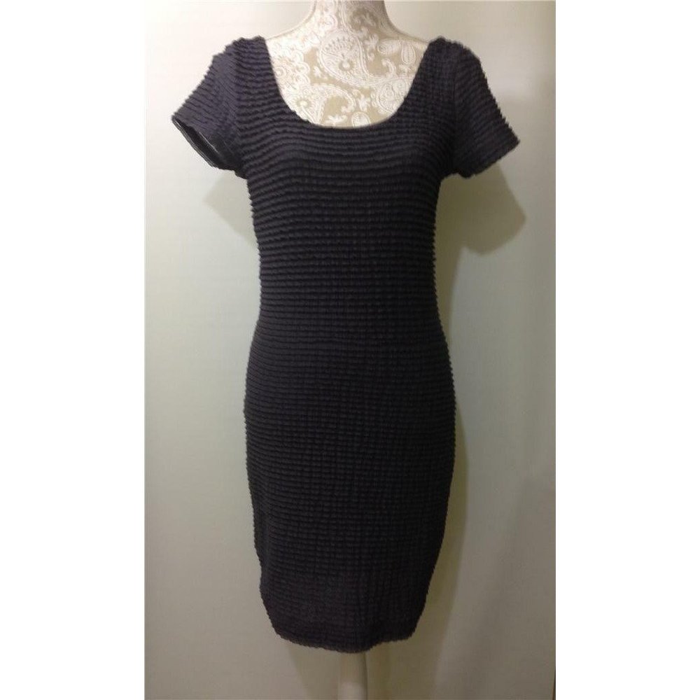 Pins and Needles Dress Women's M Gray Pleated Bodycon Short Sleeves‎ Scoop Neck